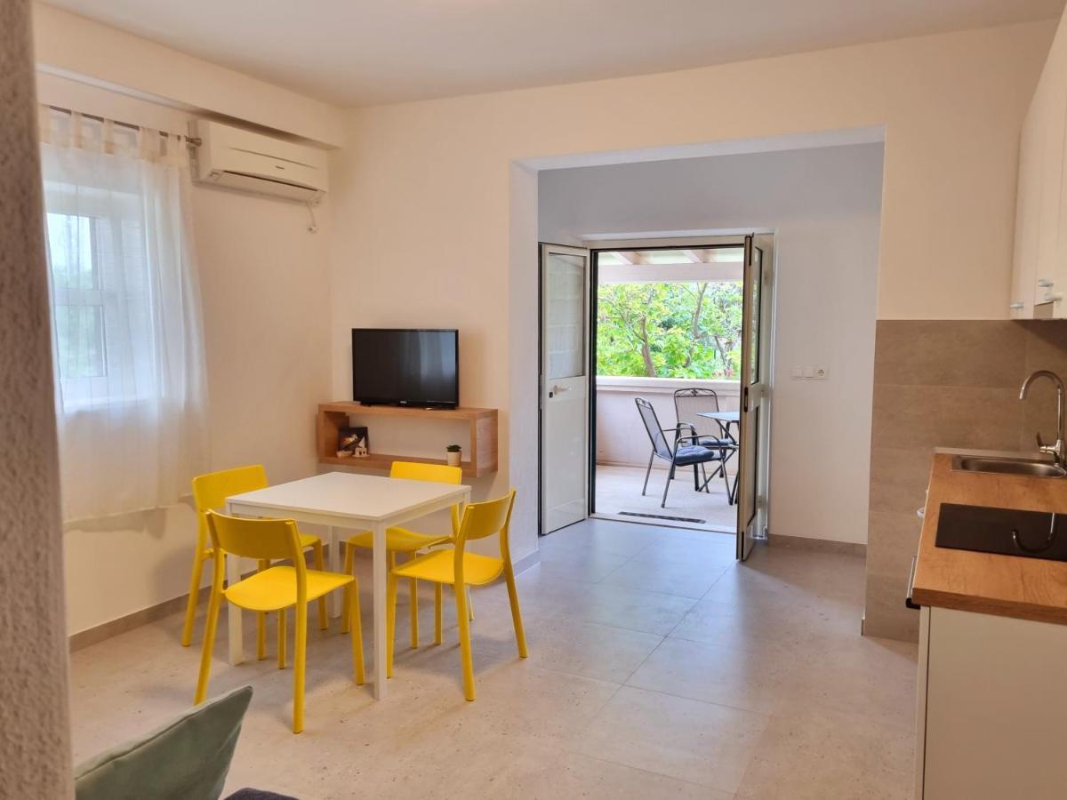 Apartments Iskra Дуче Экстерьер фото
